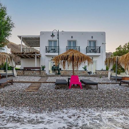 Uno Beachfront Suite Livadia  Zewnętrze zdjęcie