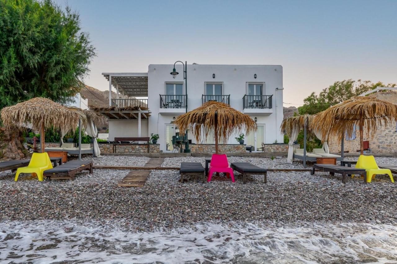 Uno Beachfront Suite Livadia  Zewnętrze zdjęcie